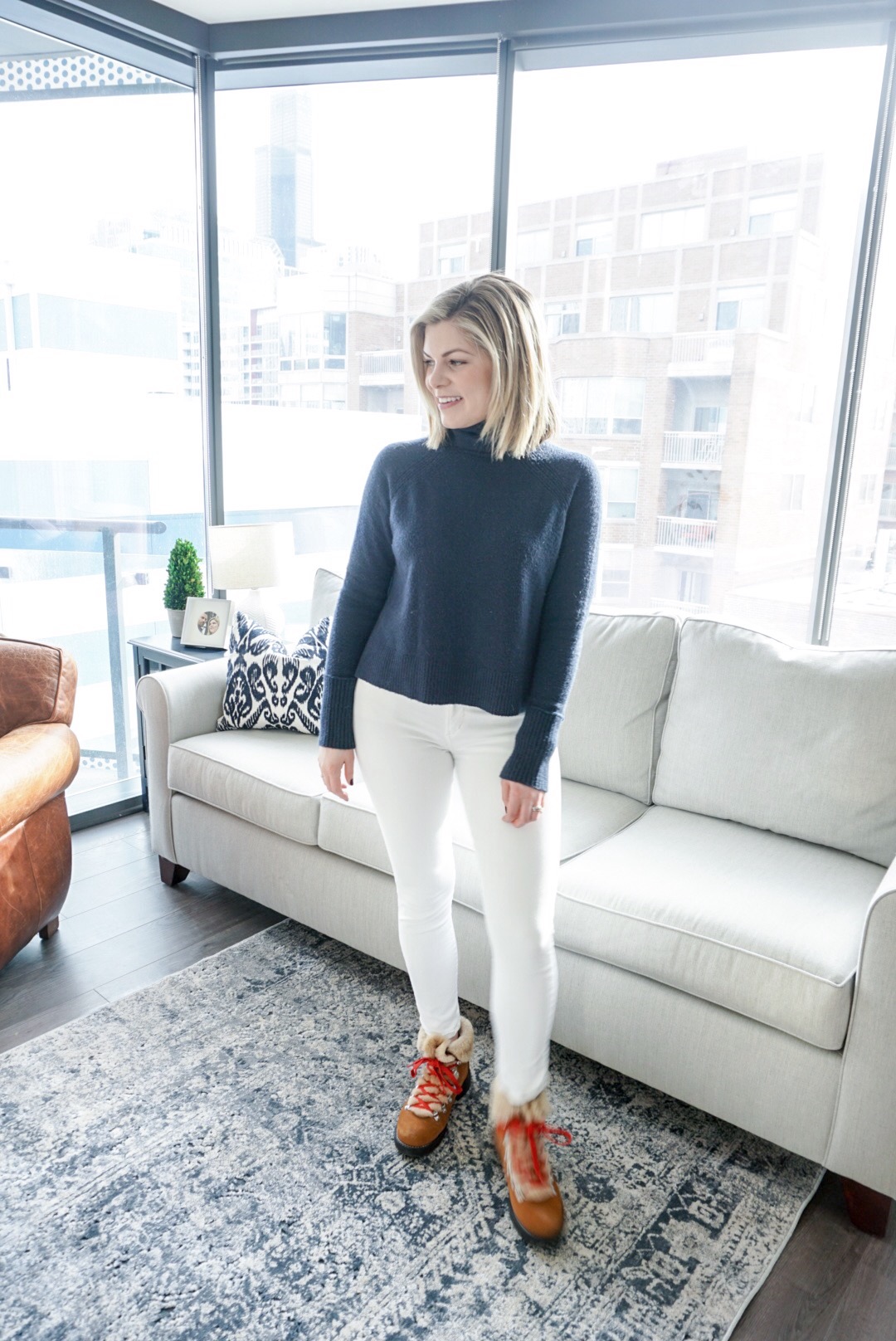 how to wear white jeans in the winter