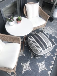 balcony reveal