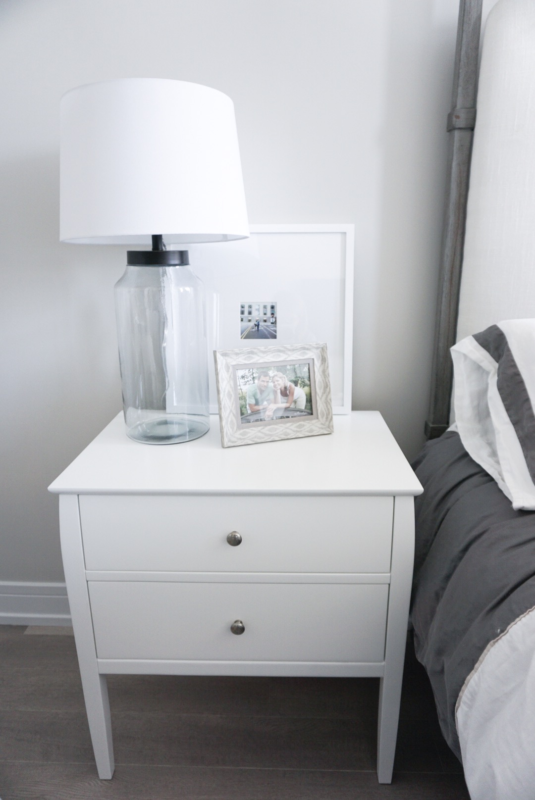 how to decorate a night stand
