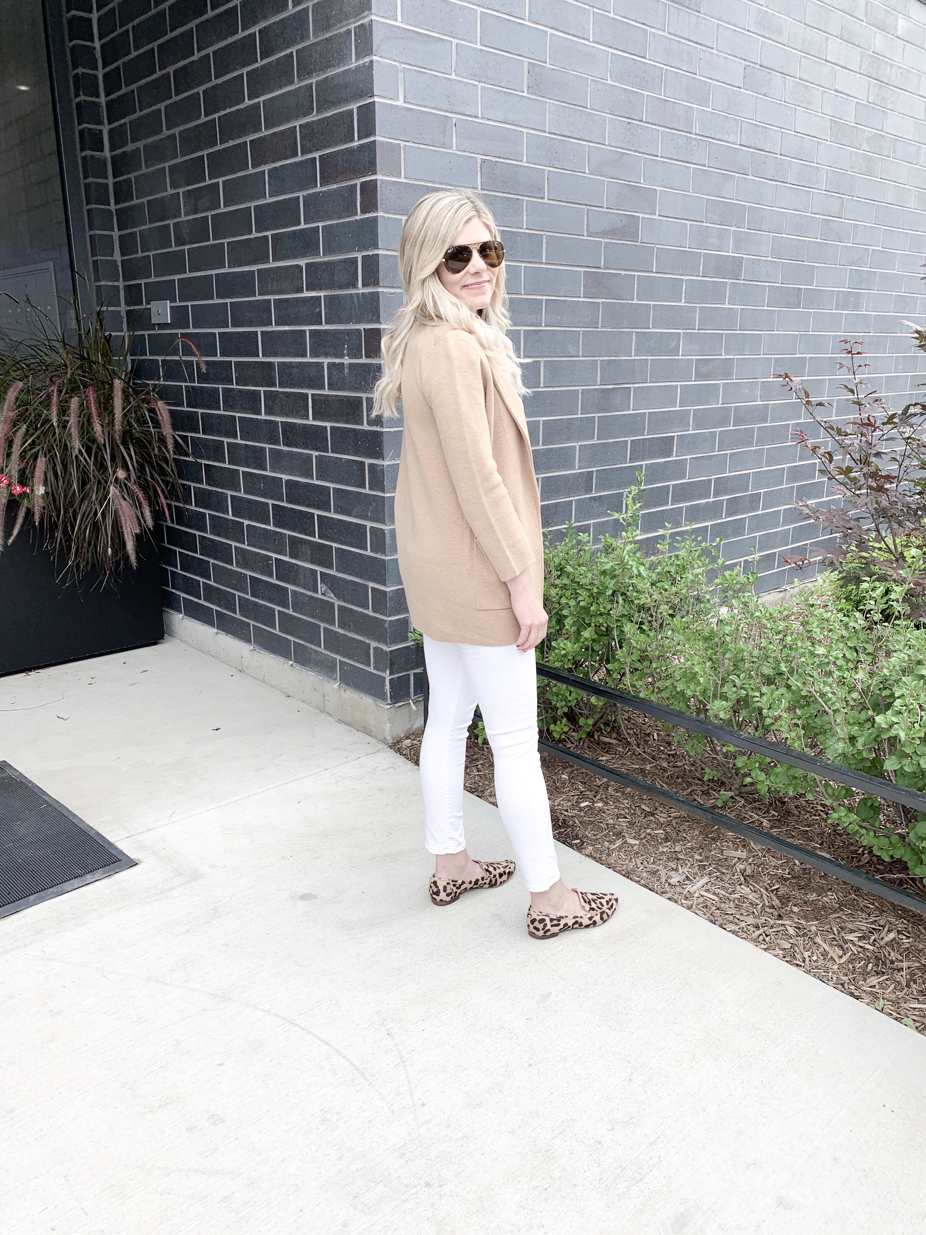 white jeans preppy outfit