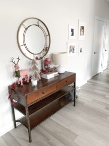 console table Christmas decorations