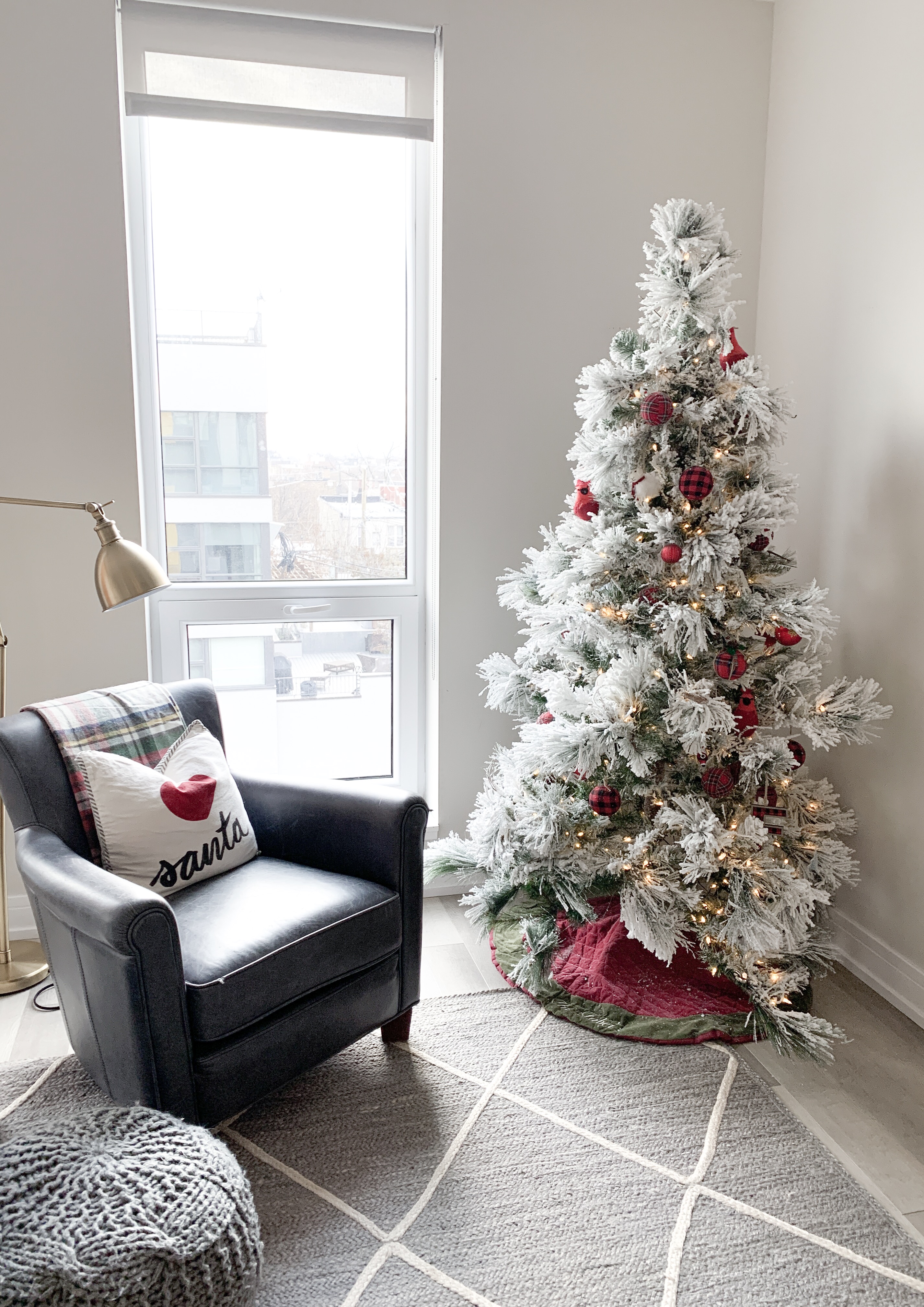 Christmas decor for small spaces 