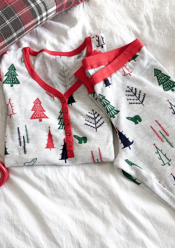holiday pjs for women